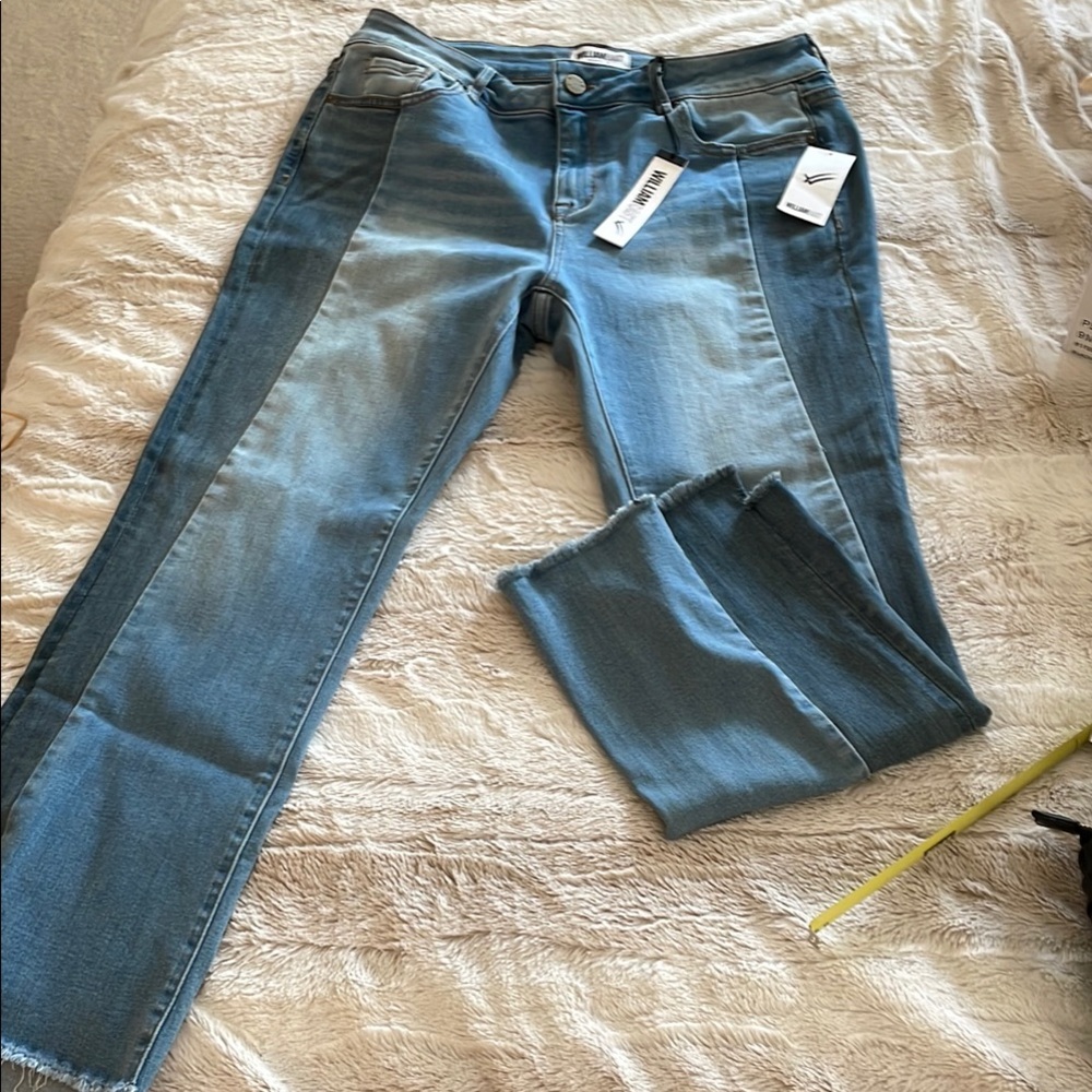 NEW! Willam Rast Jeans Size 31